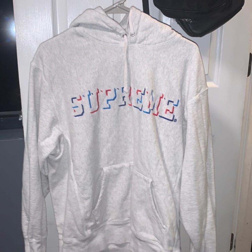 Supreme hoodie